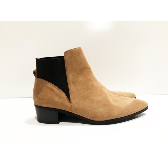halogen skylar bootie